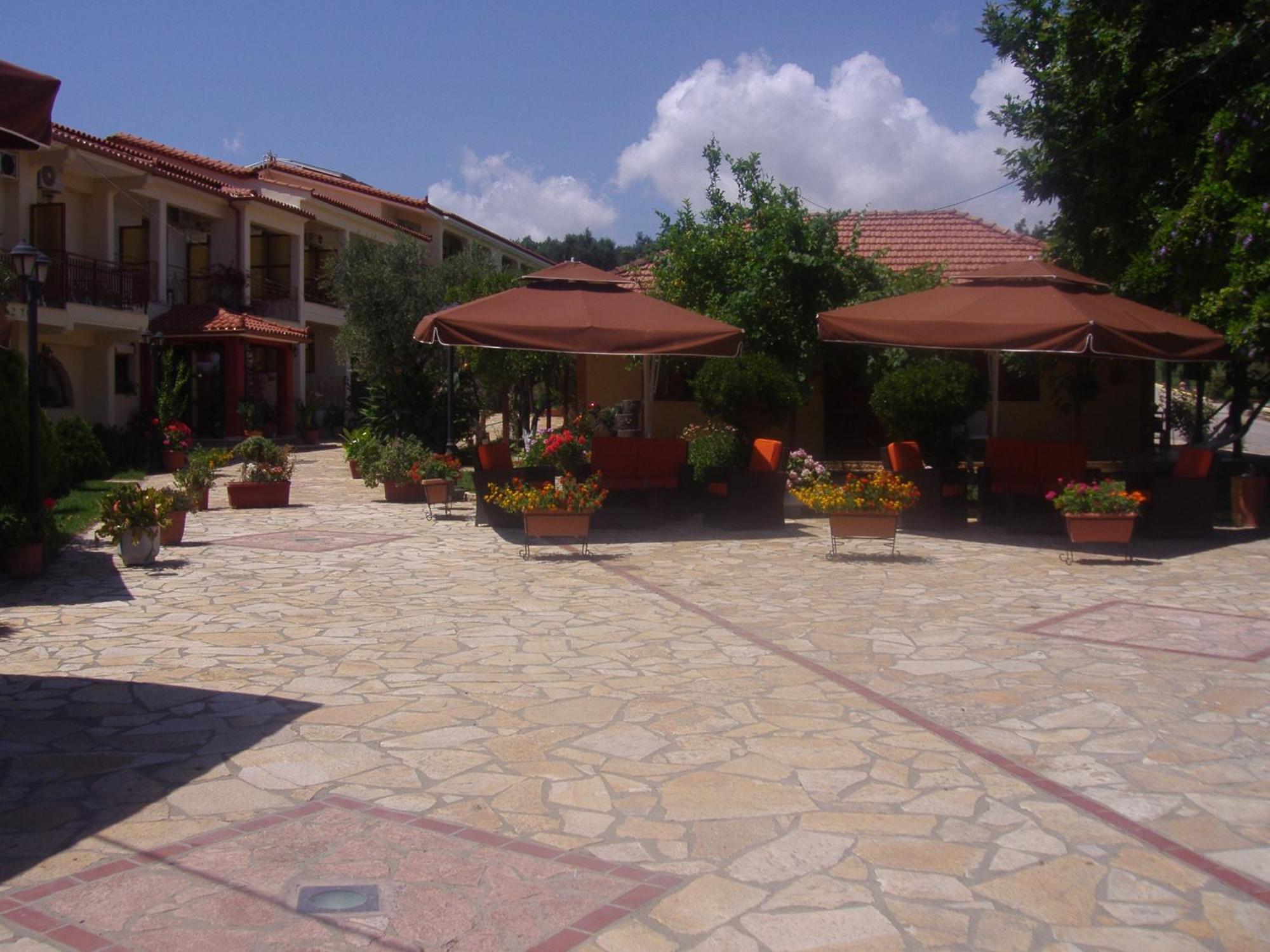Zorbas Hotel Myrtéa エクステリア 写真